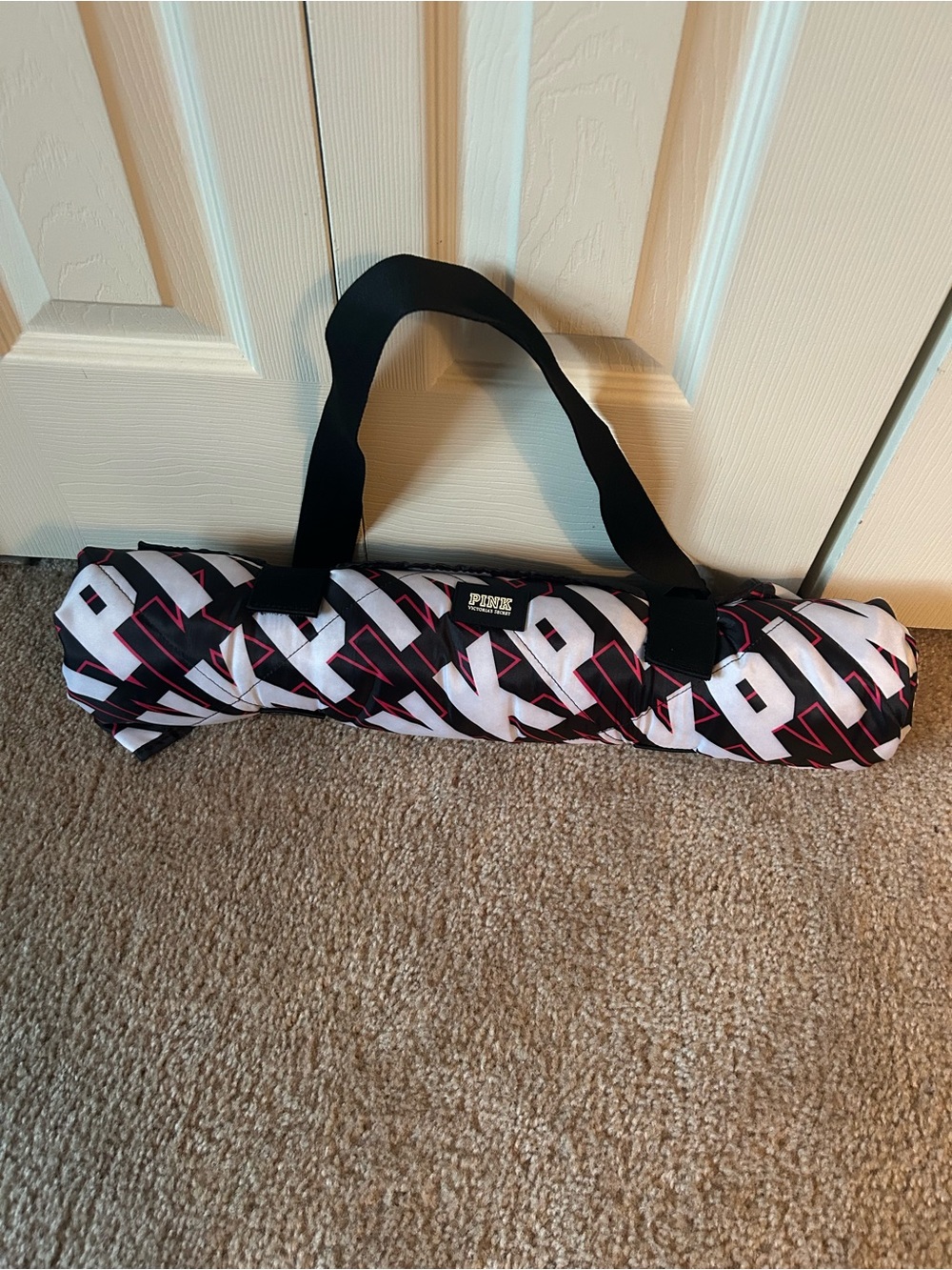 NWT. PINK Packable Blanket- Black, White & Pink Logo Pattern